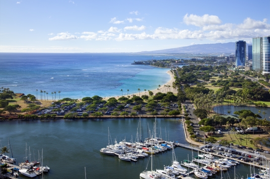 Views of Ala Moana Beach park and Honolulu city.