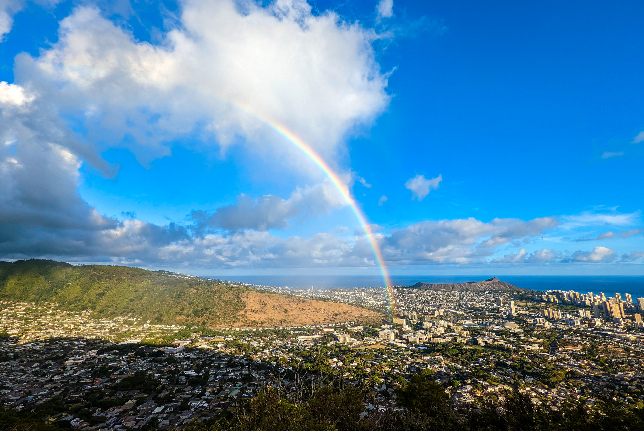 A rainbow over Honolulu